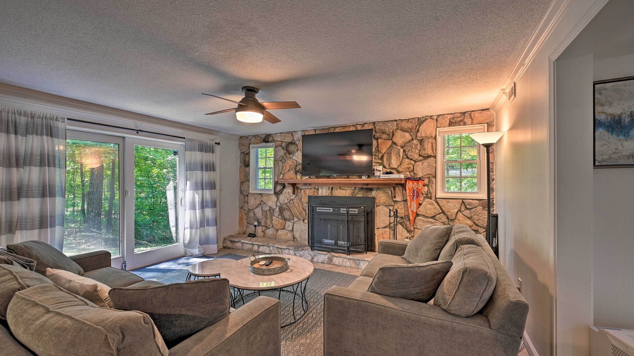 Photo of Livingroom in Townville