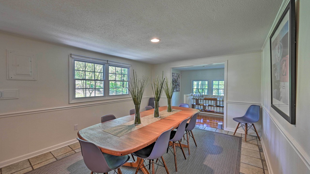 Photo of Bedroom in Townville