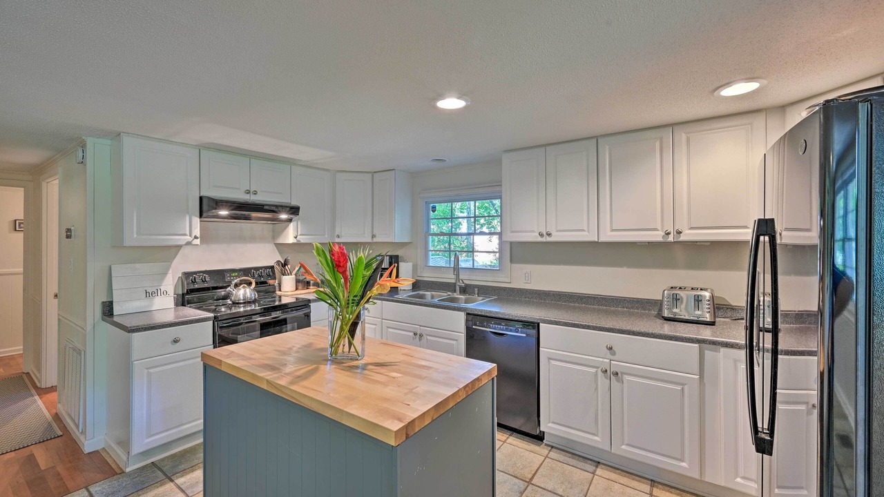 Photo of Kitchen in Townville