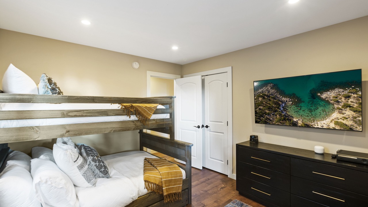 Photo of Bedroom in Kingswood Estates