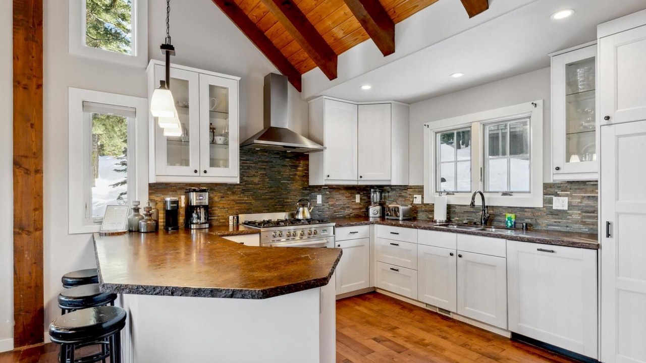 Photo of Kitchen in Kingswood Estates