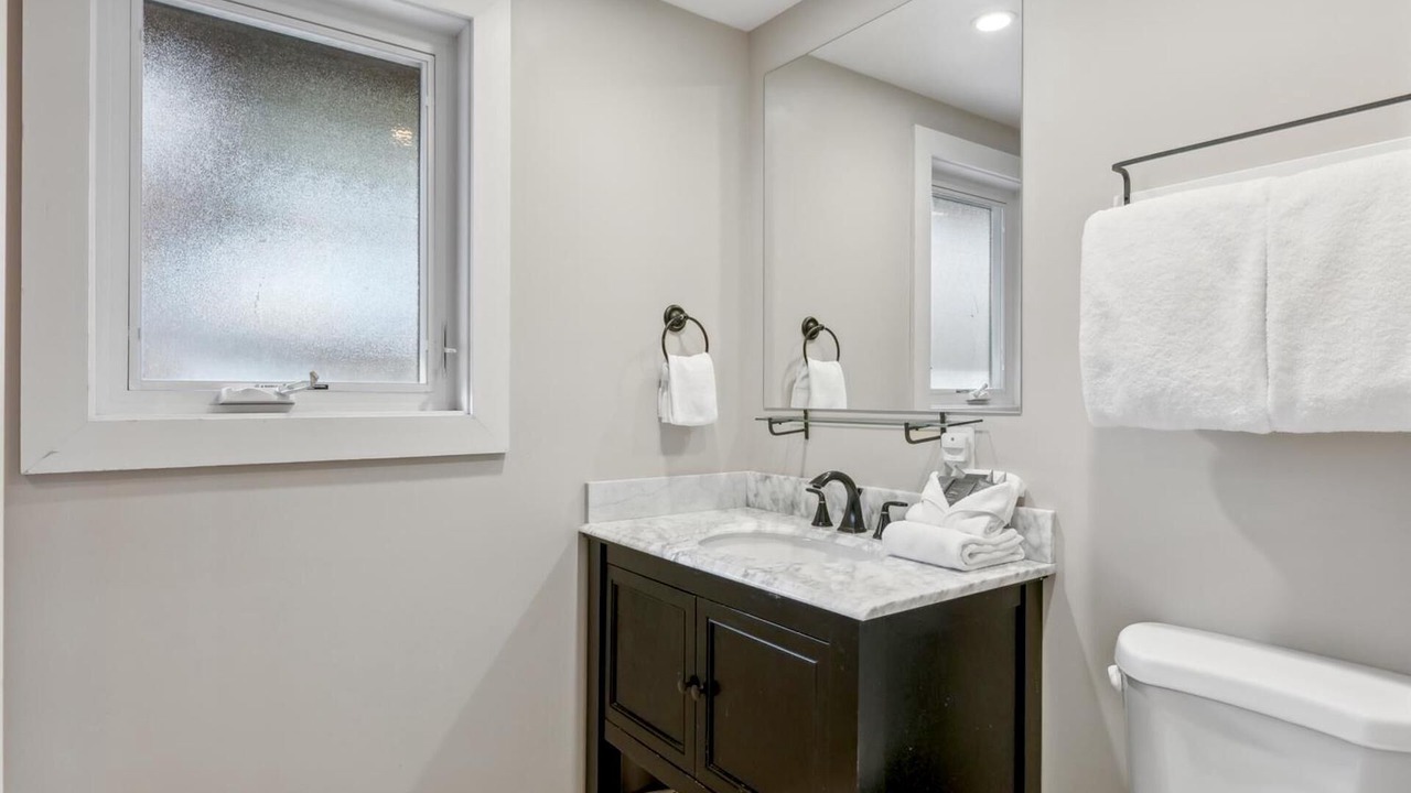 Photo of Bathroom in Kingswood Estates