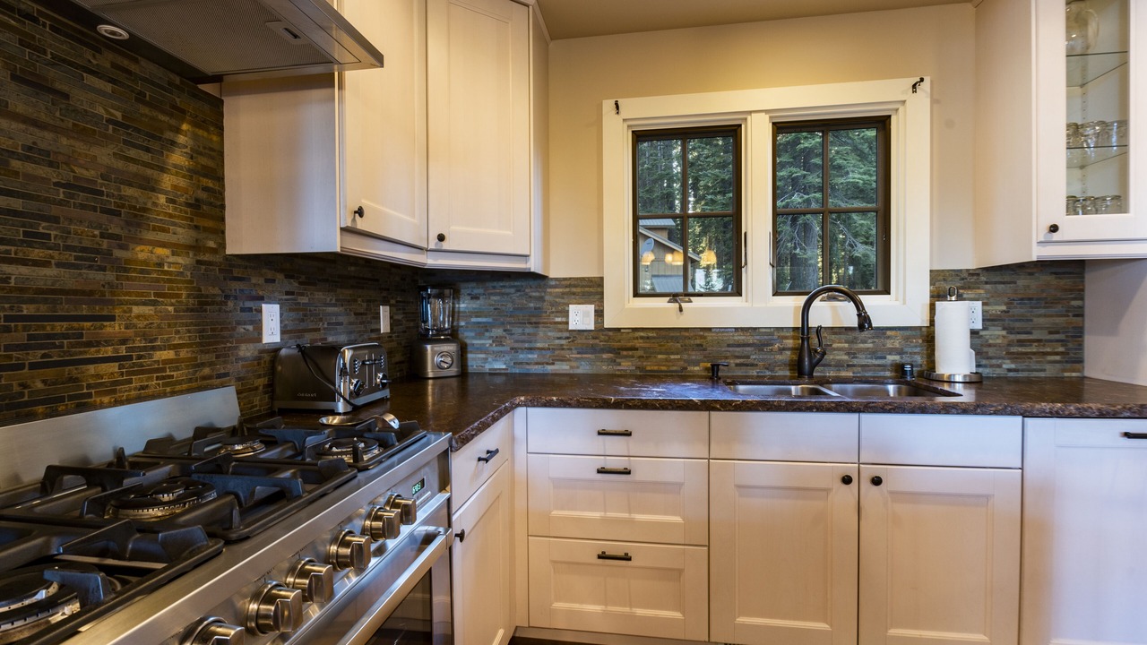 Photo of Kitchen in Kingswood Estates