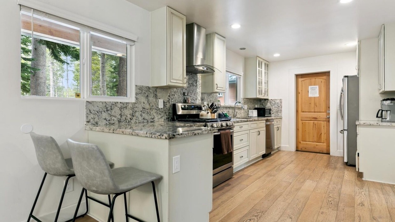 Photo of Kitchen in North Upper Truckee