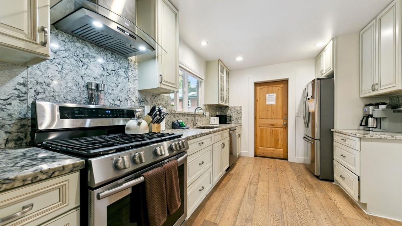 Photo of Kitchen in North Upper Truckee