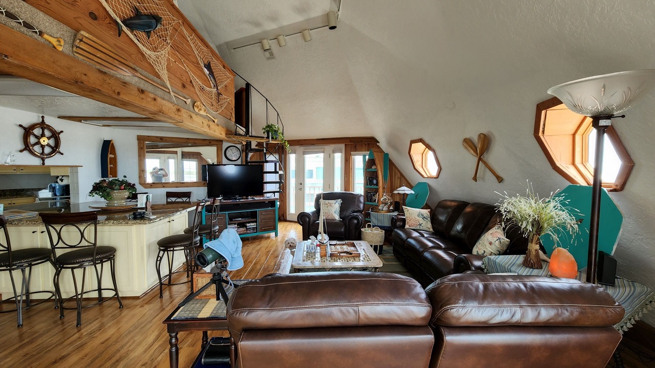 Photo of Livingroom in Cedar Lane