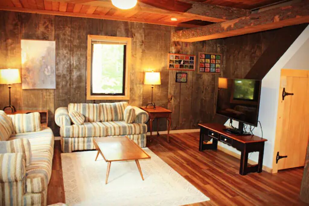 Photo of Livingroom in Champion