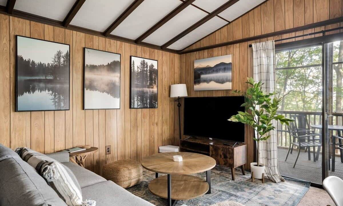 Photo of Bedroom in Sleepy Hollow