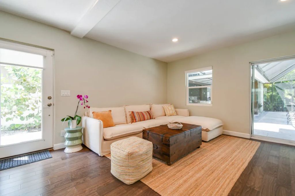 Photo of Livingroom in Sun Bay South