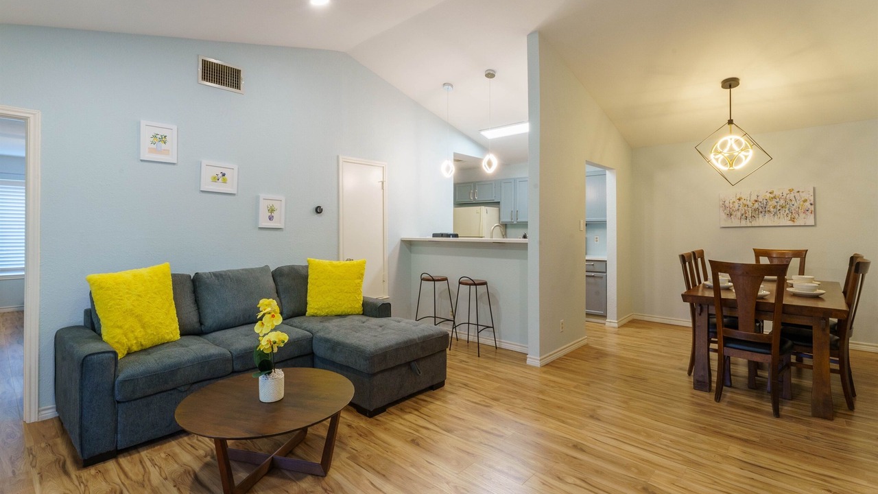 Photo of Bedroom in East Oak Hill
