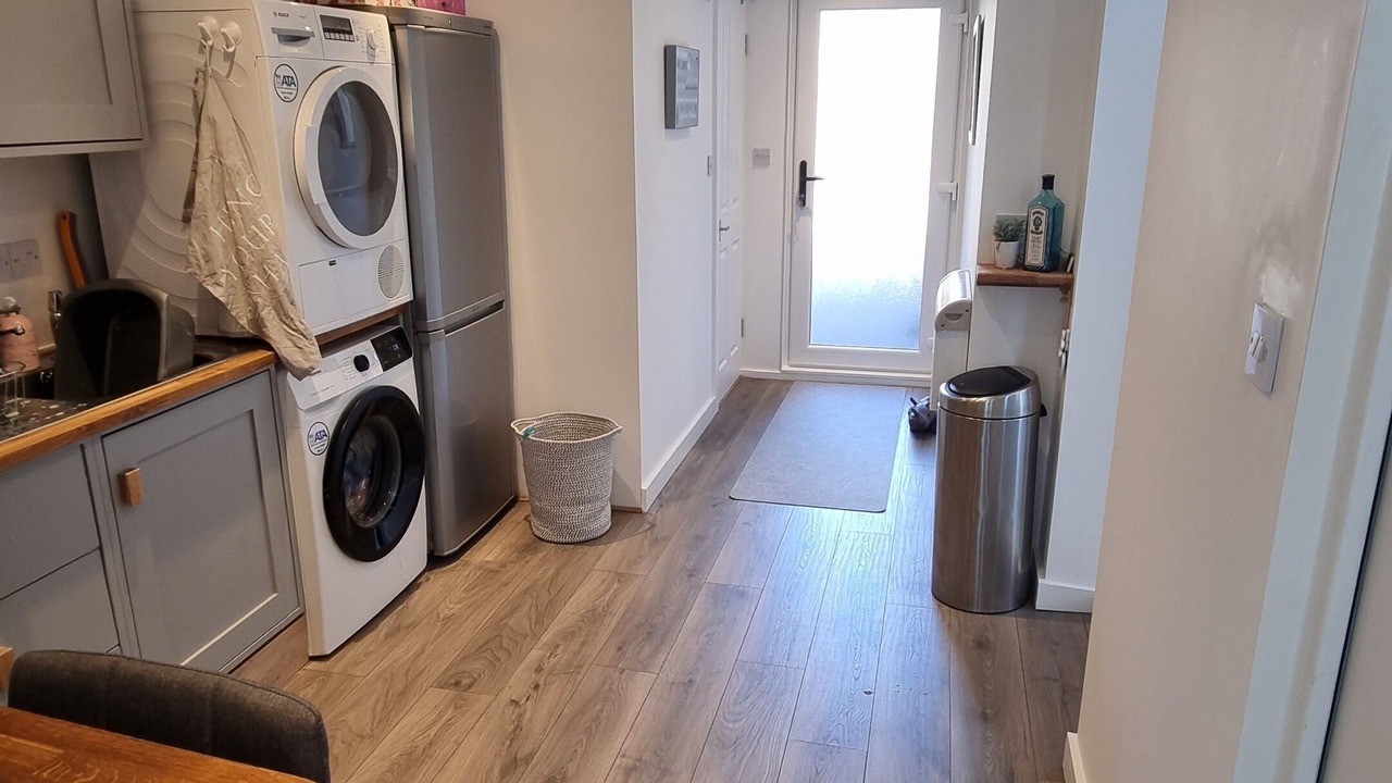 Photo of Others in Bobbing