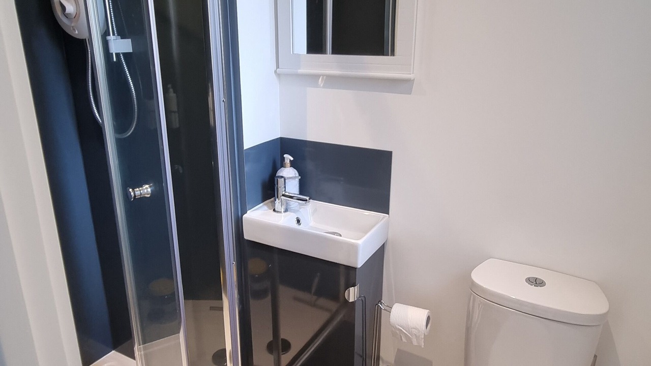 Photo of Bathroom in Bobbing