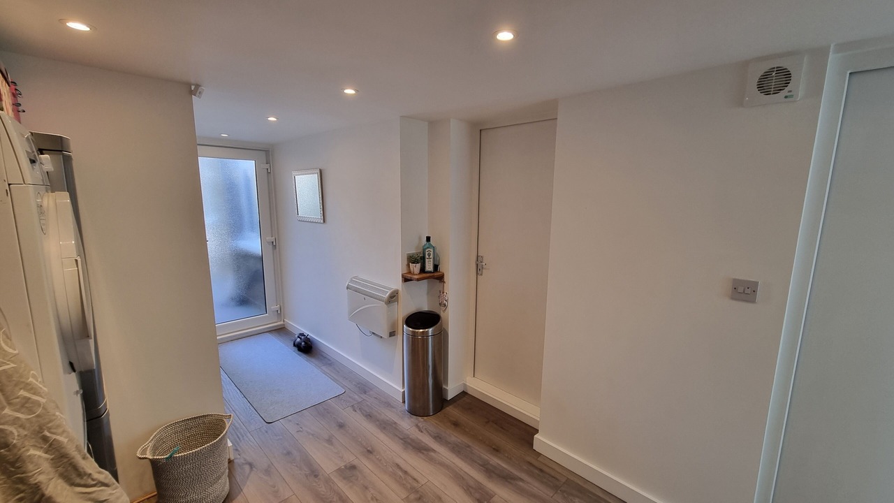 Photo of Others in Bobbing