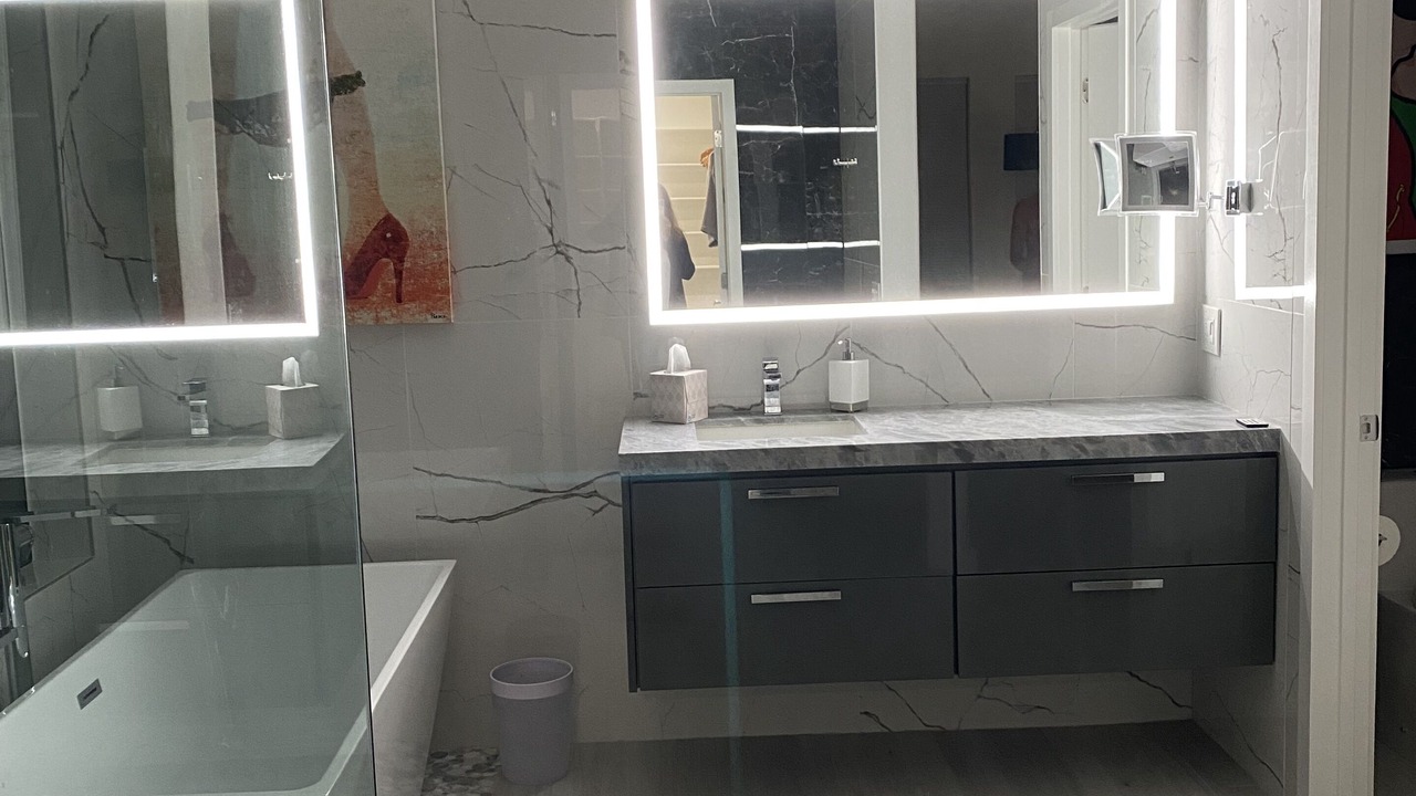 Photo of Bathroom in Foothills