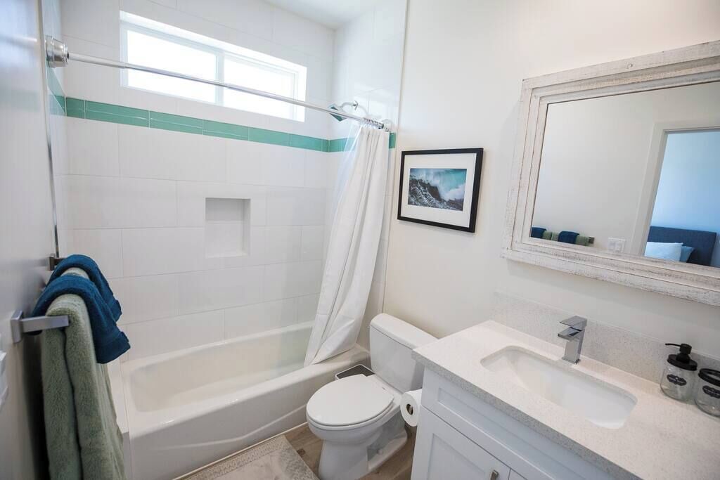 Photo of Bathroom in Los Angeles
