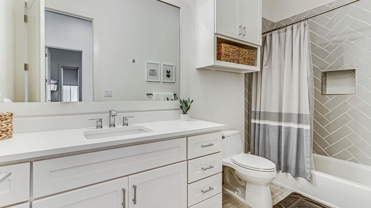 Photo of Bathroom in Cinnamon Shore