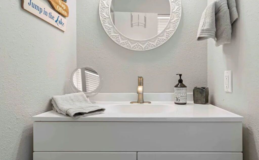 Photo of Bathroom in Hot Springs Village