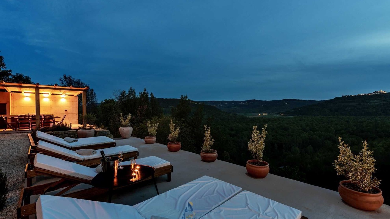 Photo of Patio Balcony in Golubici