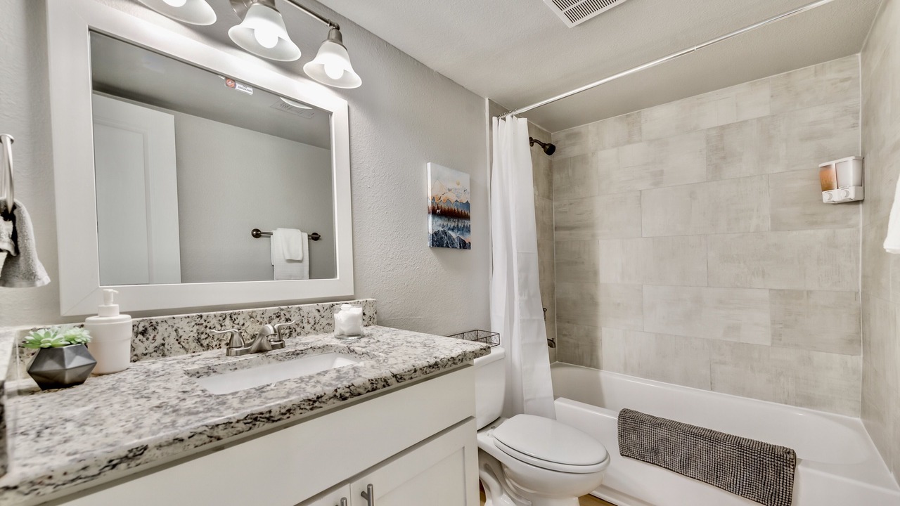 Photo of Bathroom in Old East Dallas