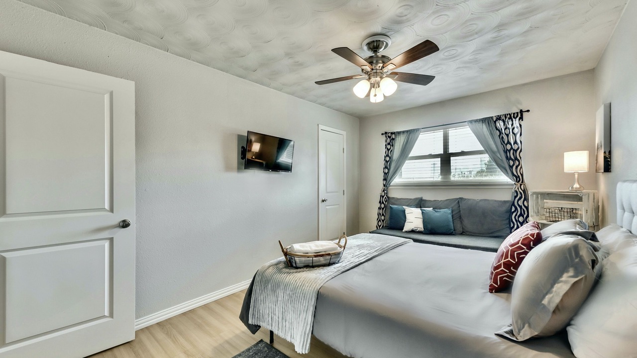Photo of Bedroom in Old East Dallas