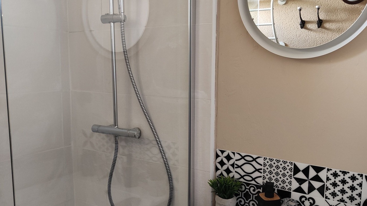 Photo of Bathroom in Noyant-de-Touraine