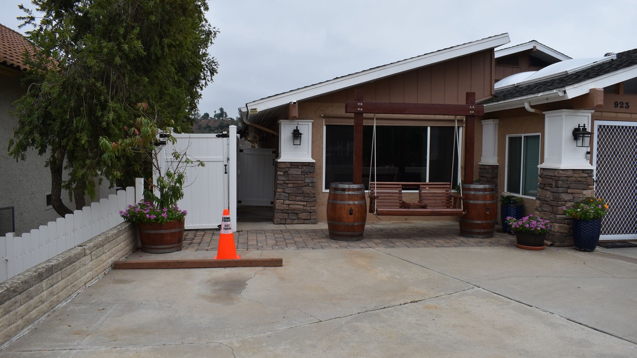 Photo of Outdoor in North Broadway