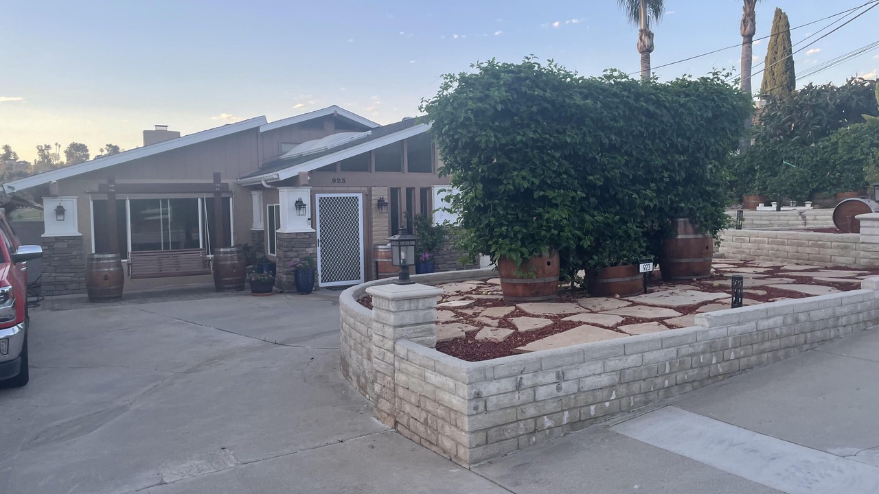 Photo of Outdoor in North Broadway