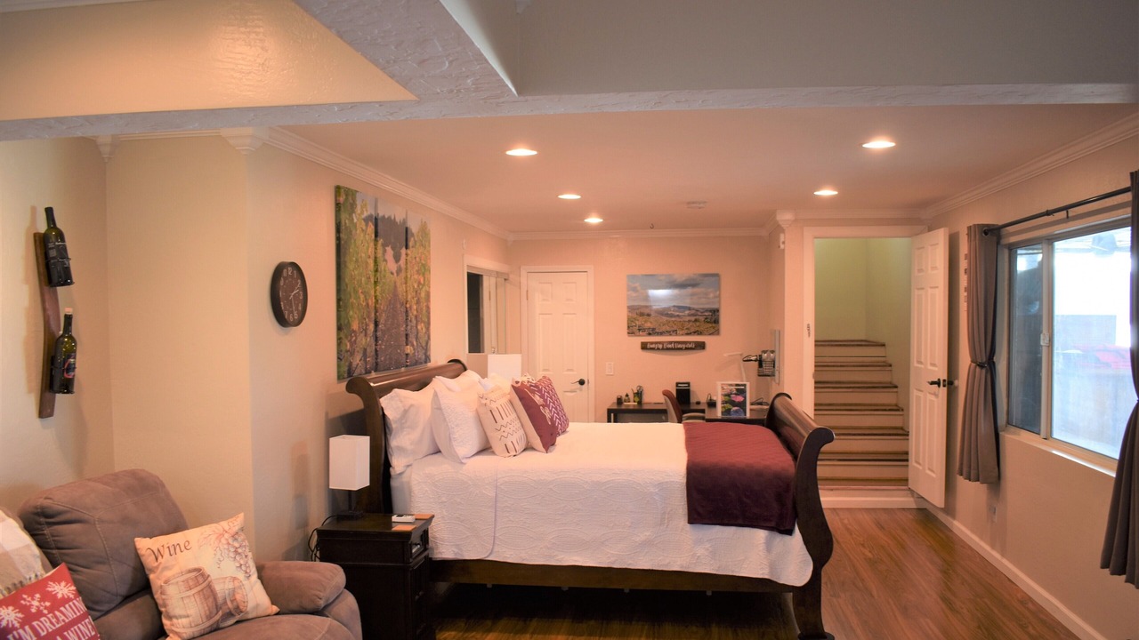 Photo of Bedroom in North Broadway