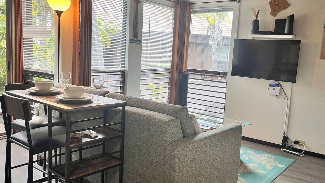Photo of Livingroom in Punaluu