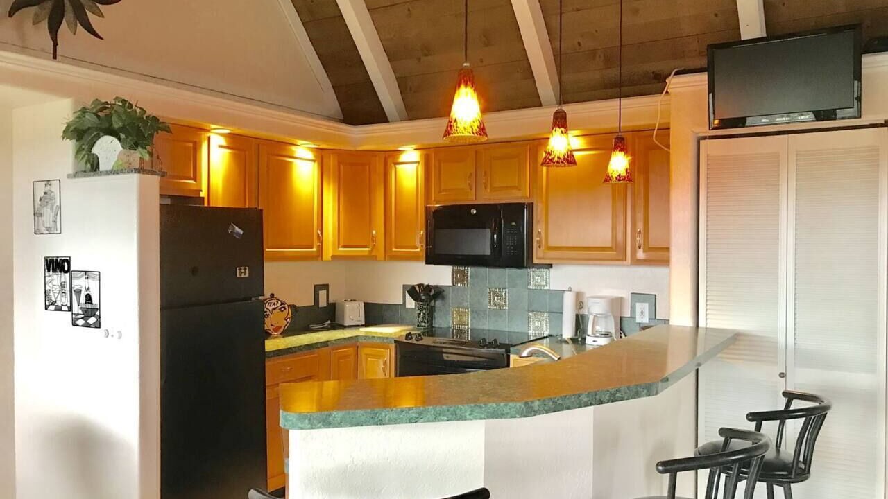 Photo of Kitchen in Punaluu