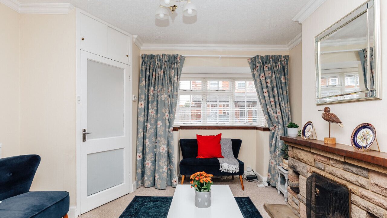 Photo of Livingroom in Henley