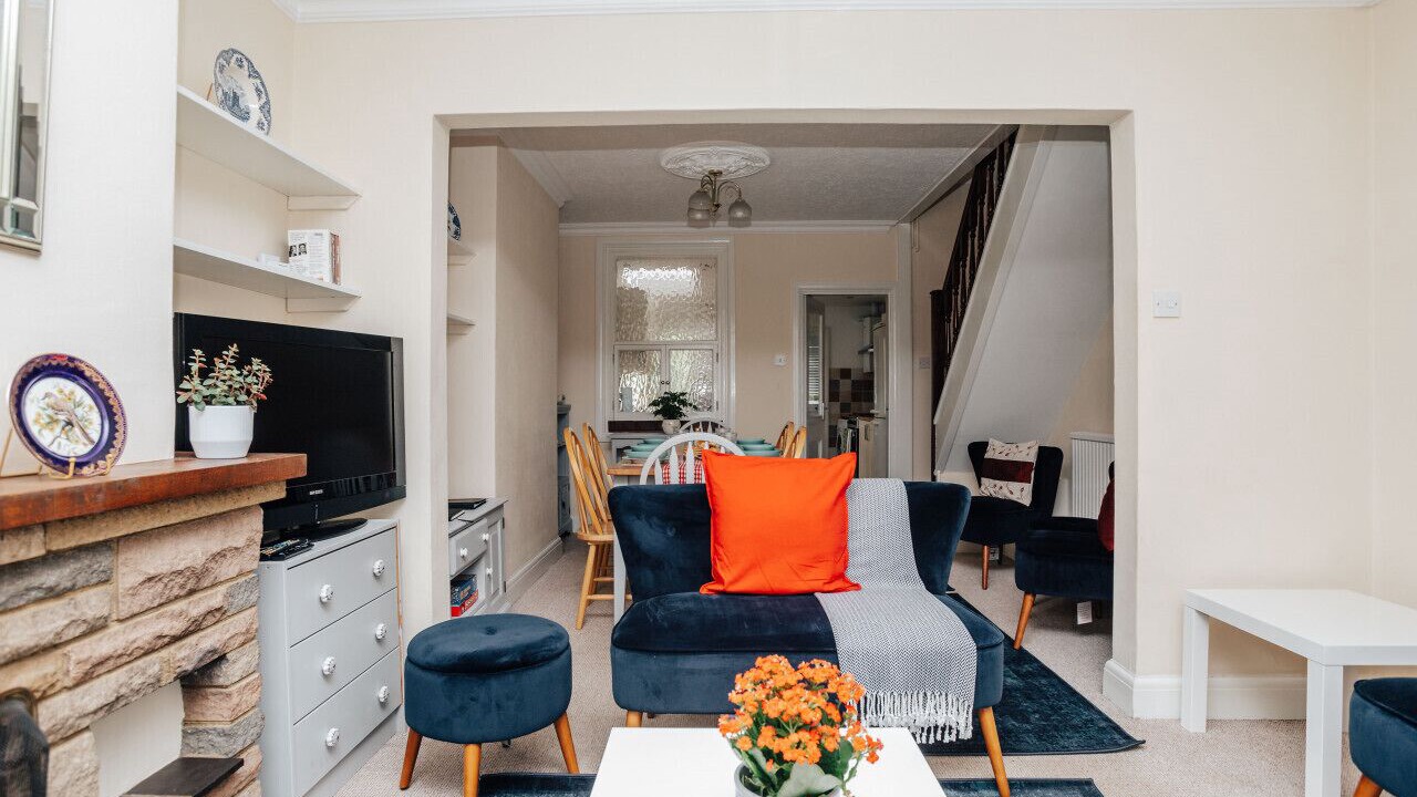 Photo of Livingroom in Henley