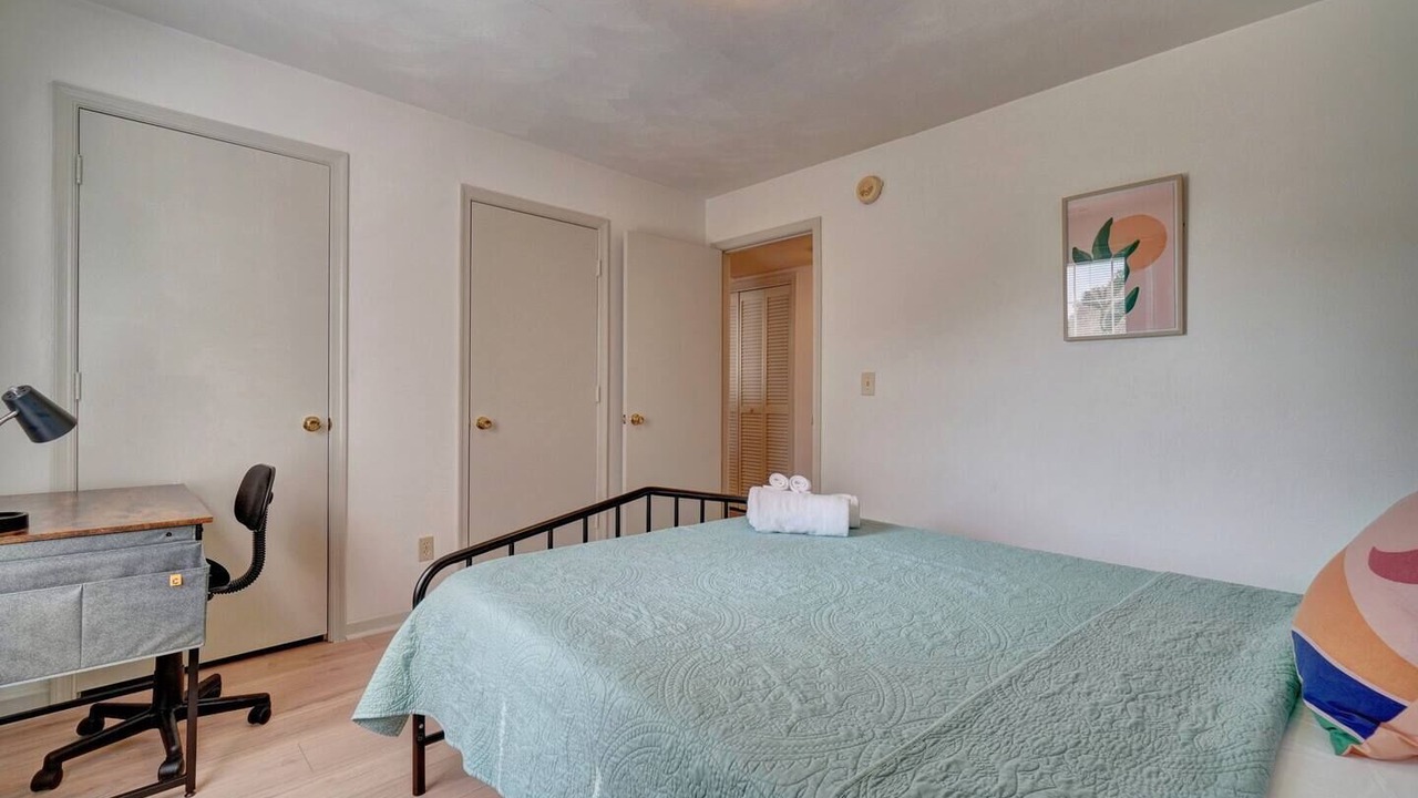 Photo of Bedroom in East Ocean View