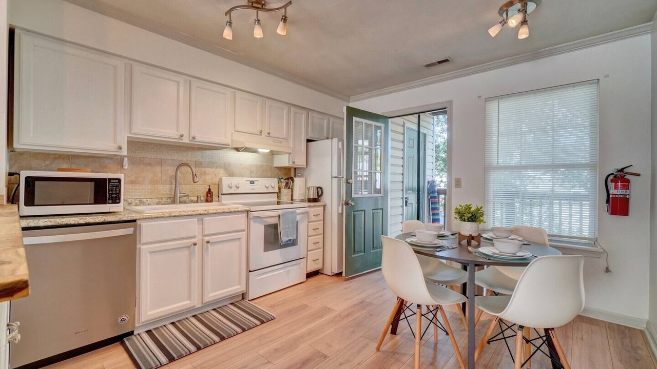 Photo of Kitchen in East Ocean View