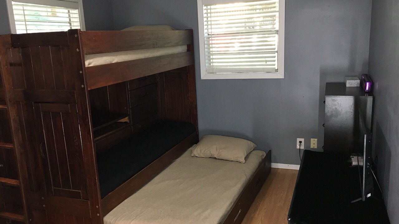 Photo of Bedroom in Lake View