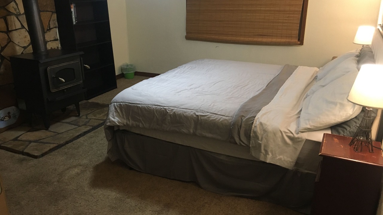 Photo of Bedroom in Lake View