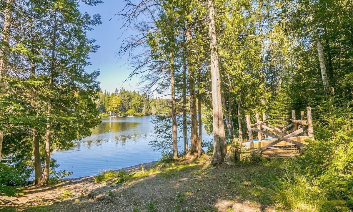 Photo of Others in St-Adolphe-d'Howard