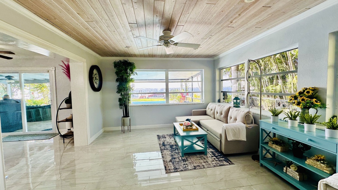 Photo of Livingroom in Fort Myers