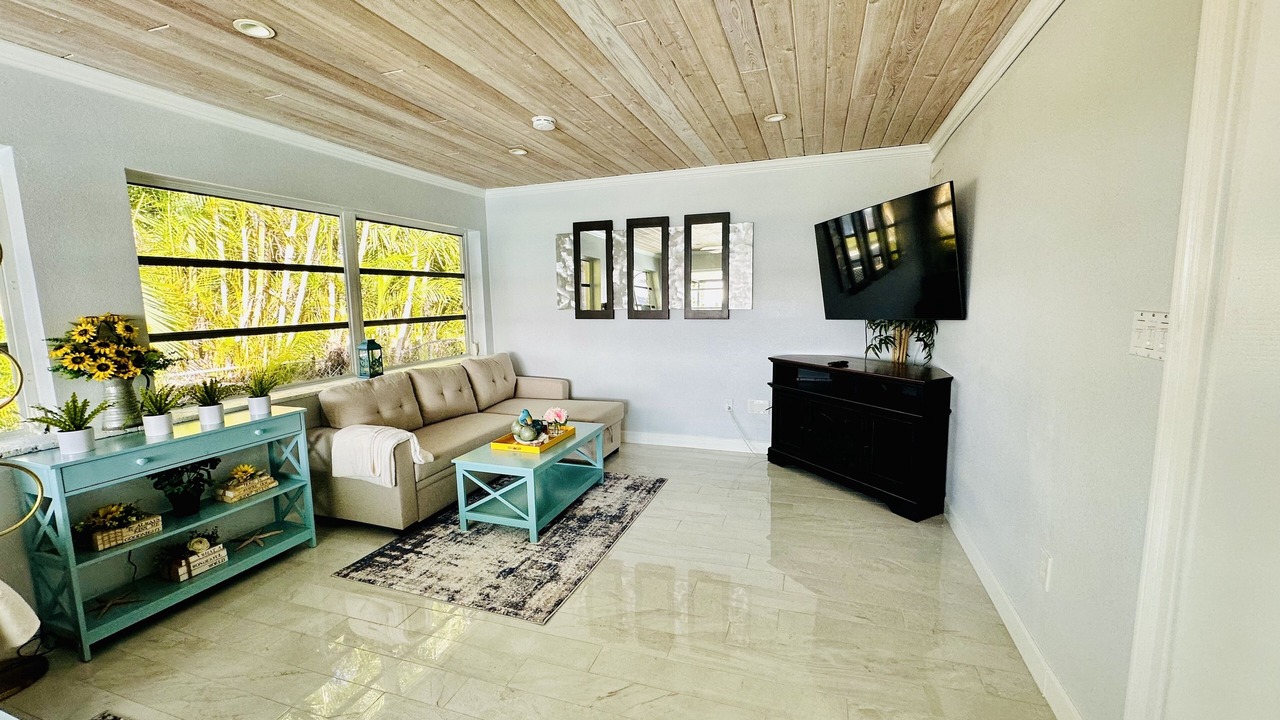 Photo of Livingroom in Fort Myers