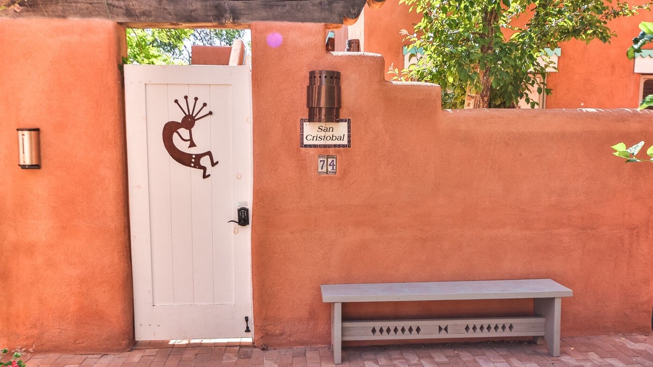 Photo of Others in Downtown Santa Fe
