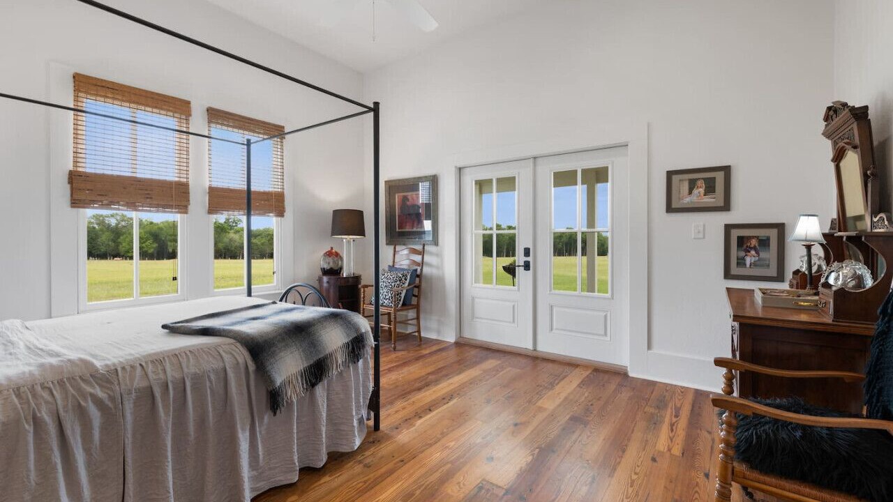 Photo of Bedroom in Brenham