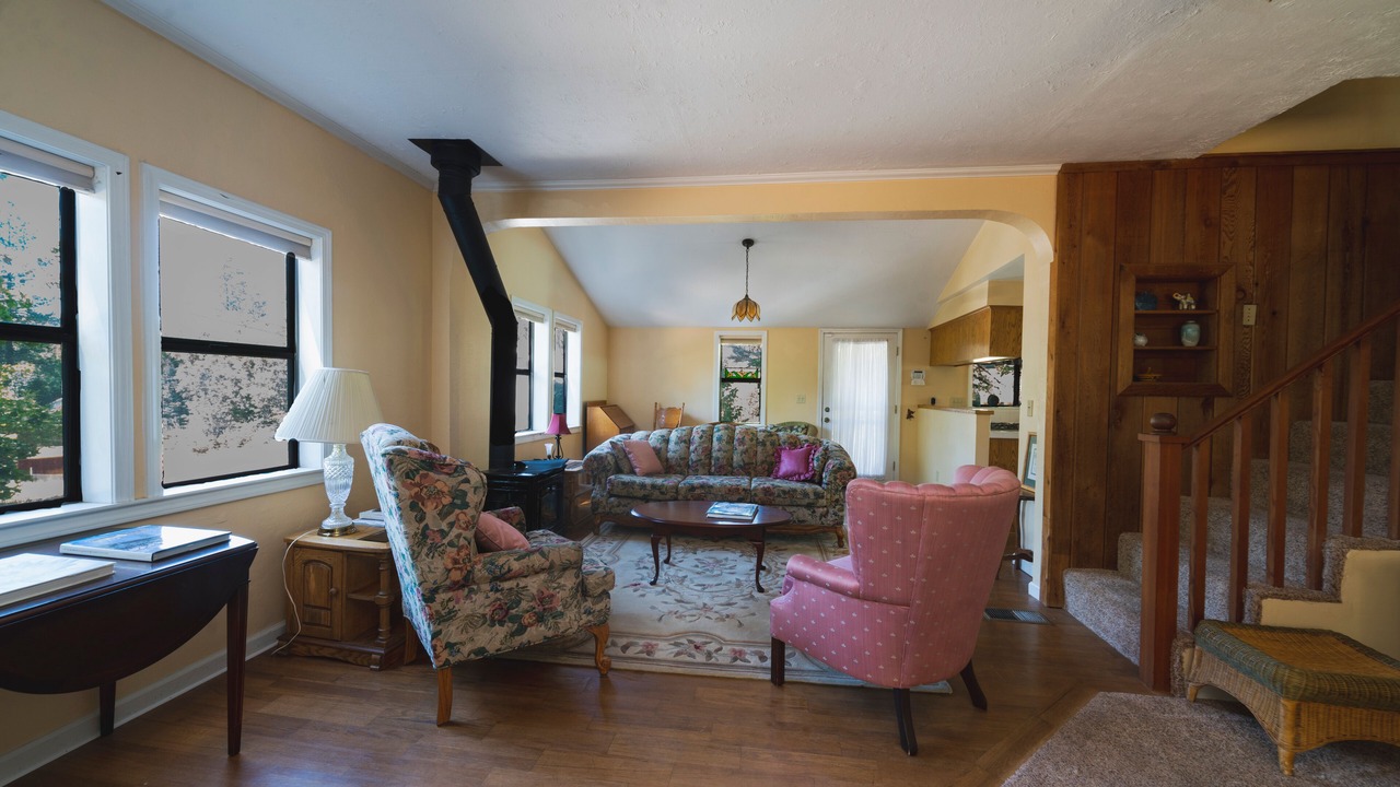Photo of Livingroom in Nevada City
