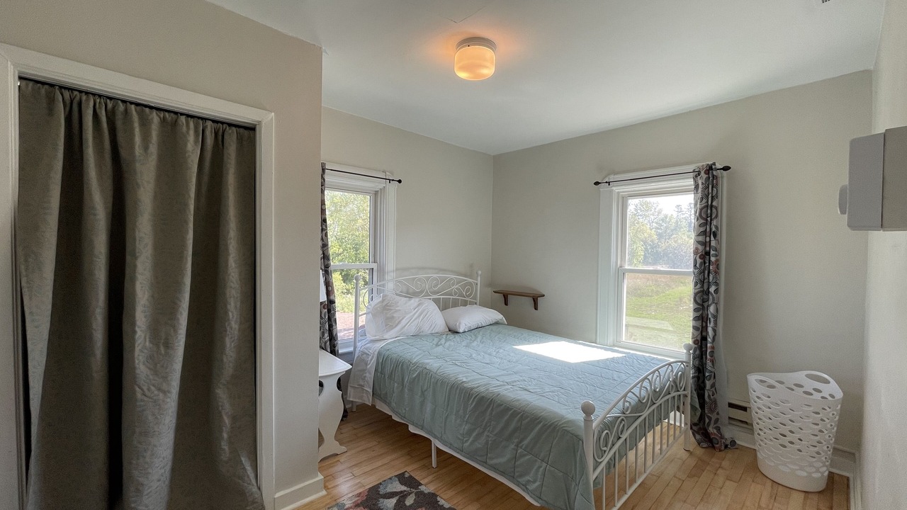 Photo of Bedroom in Ashland