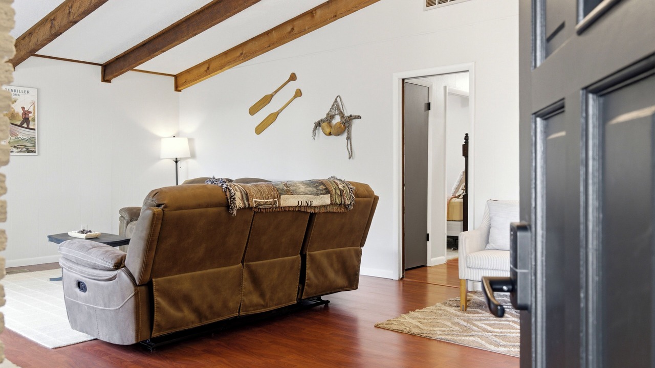 Photo of Livingroom in Paradise Hill