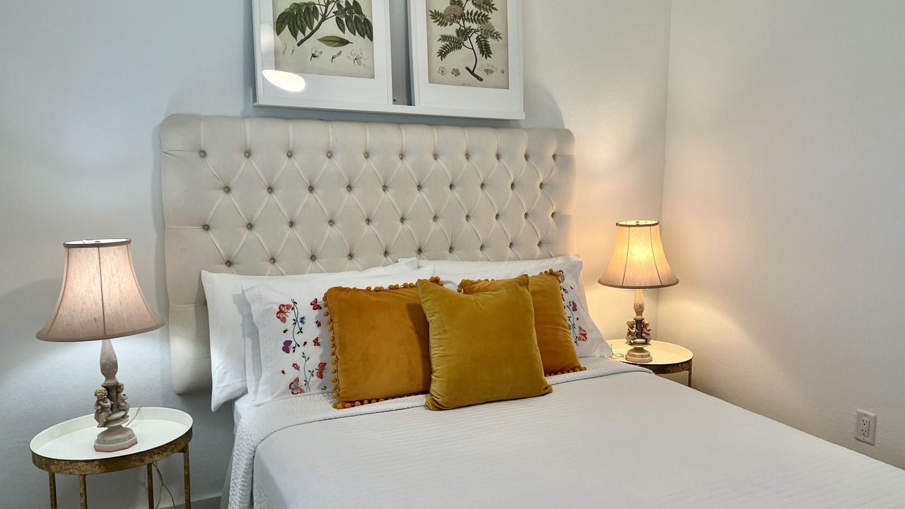 Photo of Bedroom in Oakes Estates