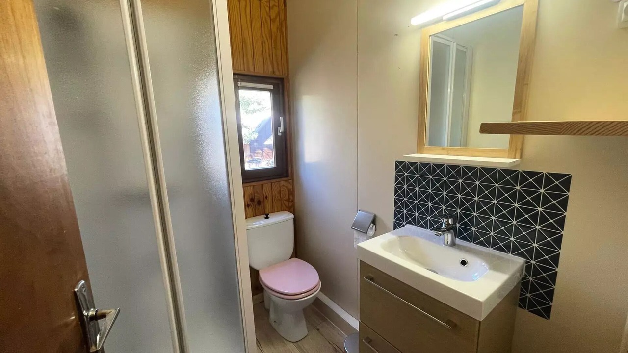 Photo of Bathroom in Barcelonnette