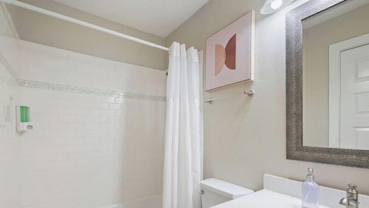 Photo of Bathroom in Hyde Park