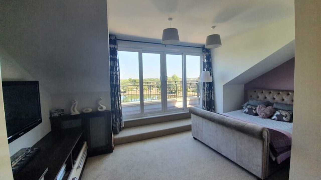 Photo of Bedroom in Caldecotte