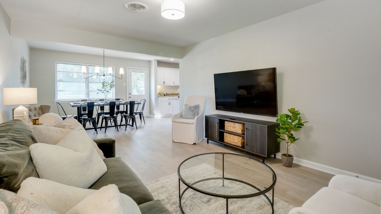 Photo of Livingroom in Park Central