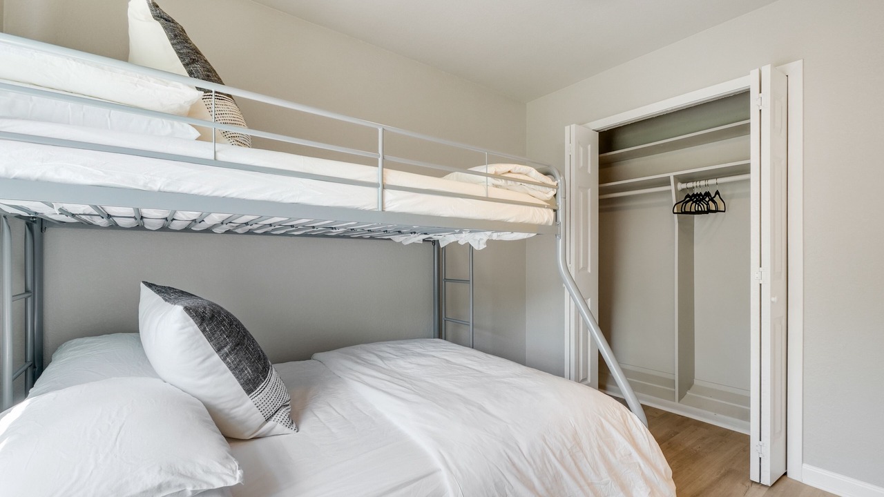 Photo of Bedroom in Park Central